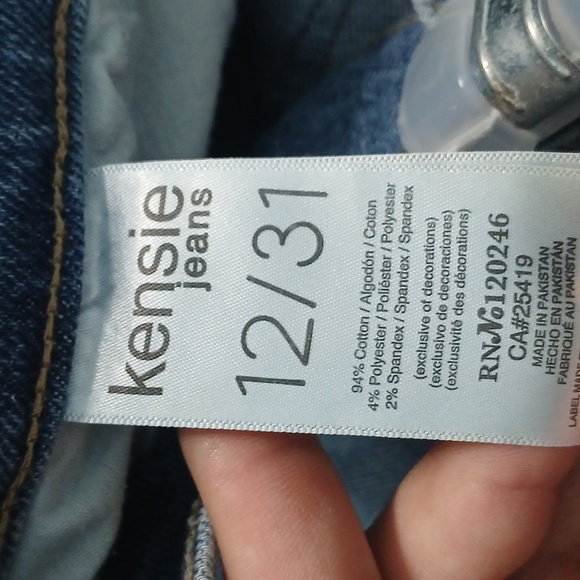 KENSIE Women's Blue Jeans, PRE-OWNED GOOD CONDITIONS,  size 12 stretch - Picture 5 of 5